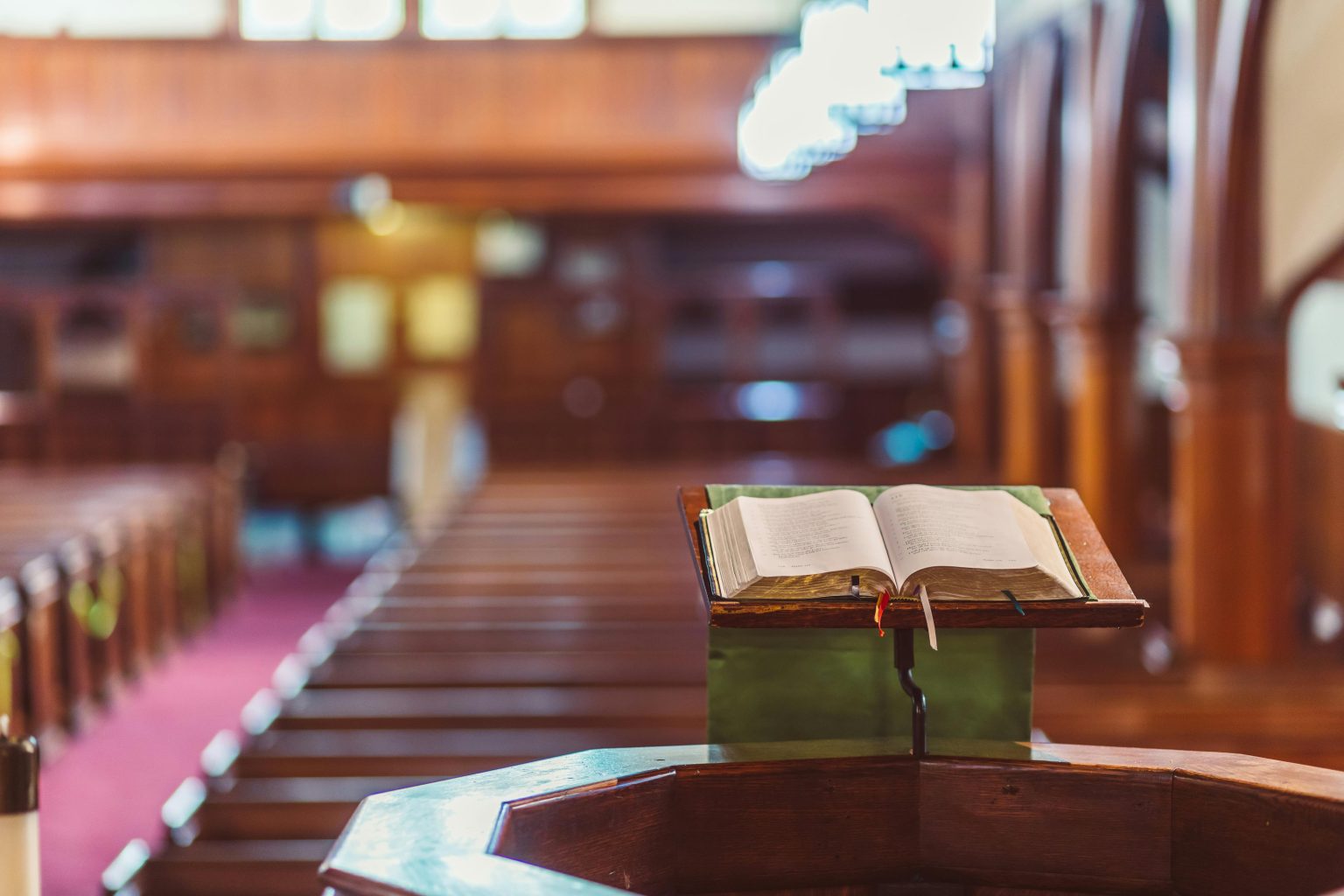 The Benefits of Joining an Online Christian Community