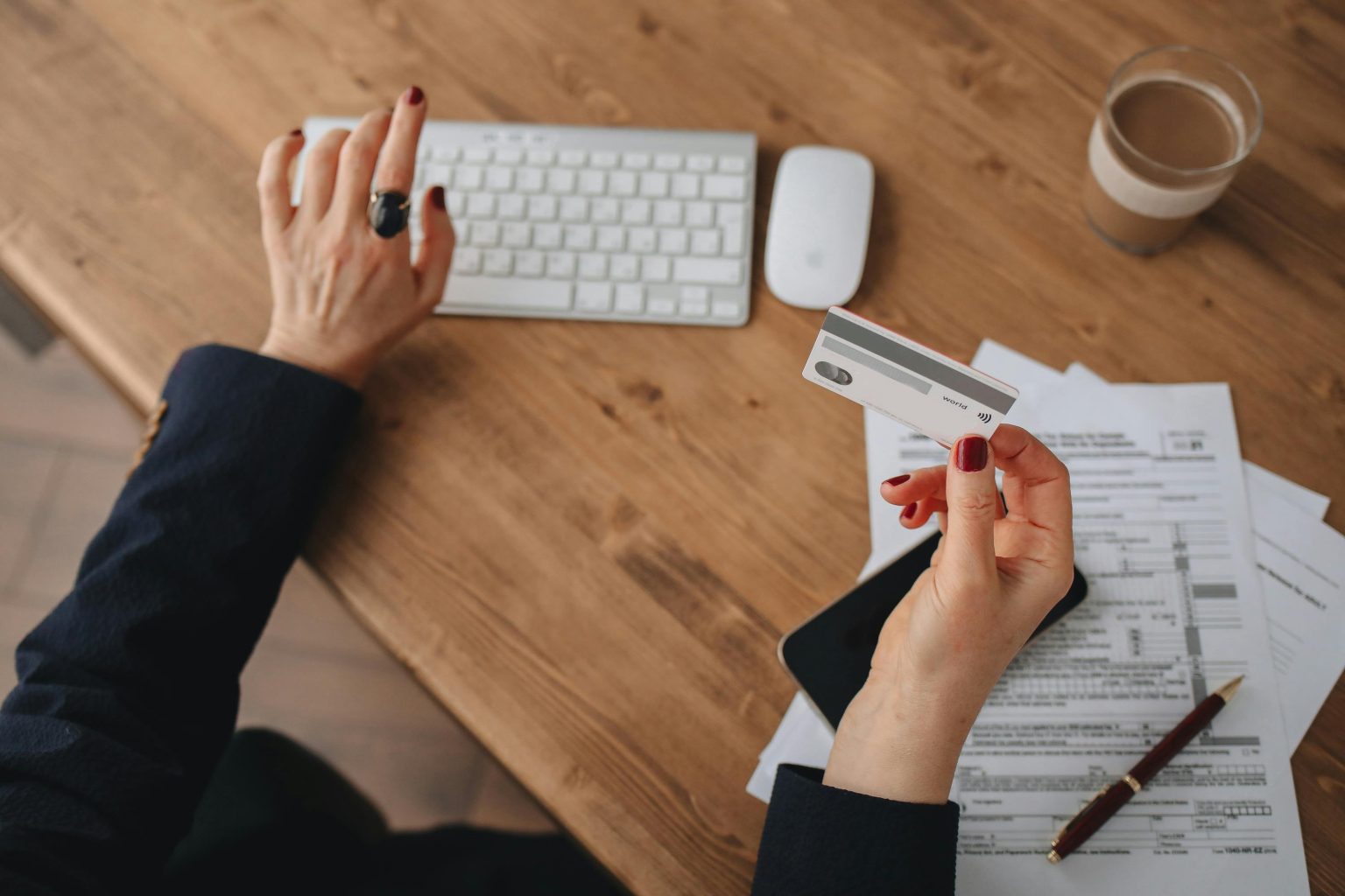 The Fee-Free Checklist: Key Features to Look for When Choosing a New Checking Account